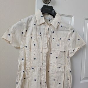 Express Casual Cream Shirt with Navy Heart Design